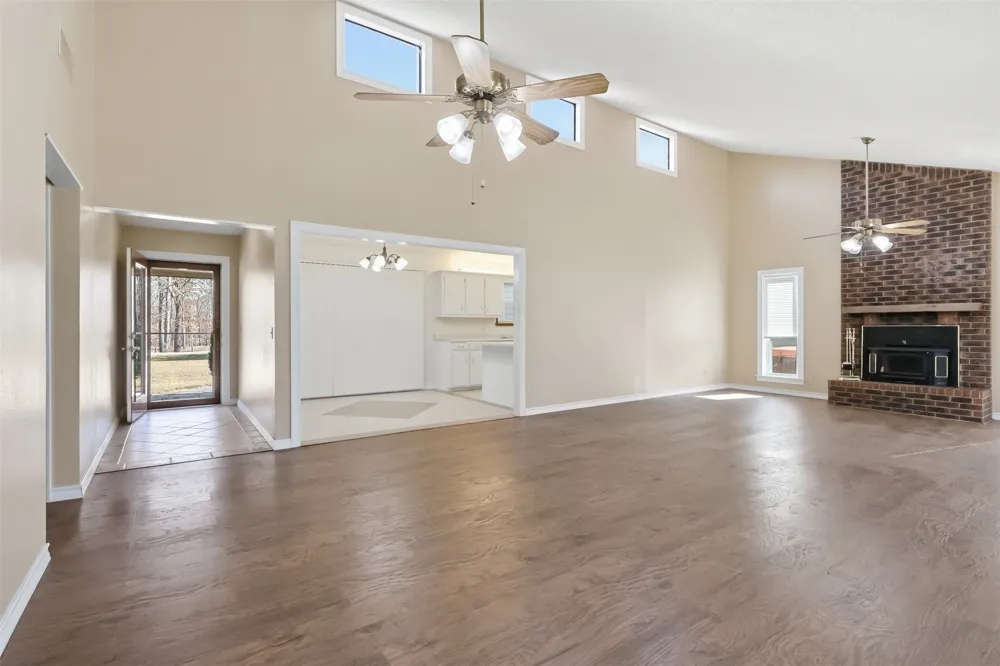 132 CR 2933 Pittsburg, TX 75686