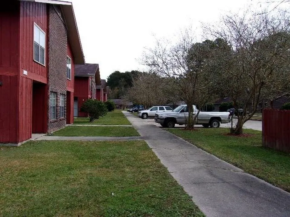 29360 Red Oak Road #41 Livingston, LA 70754