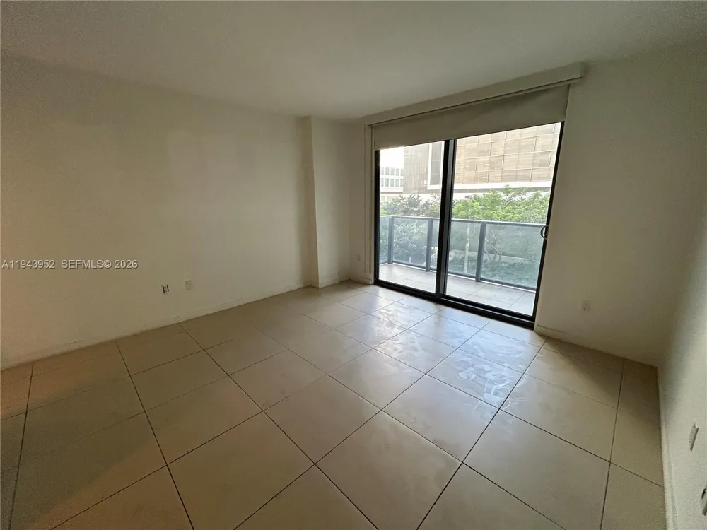 31 SE 6th St #407 Miami, FL 33131