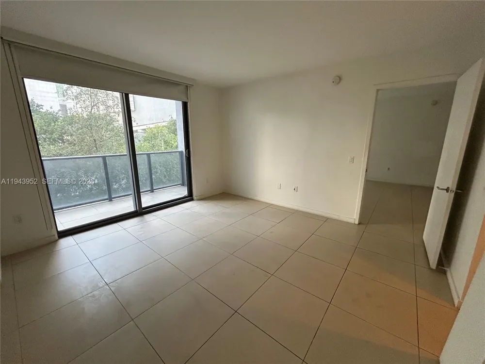 31 SE 6th St #407 Miami, FL 33131