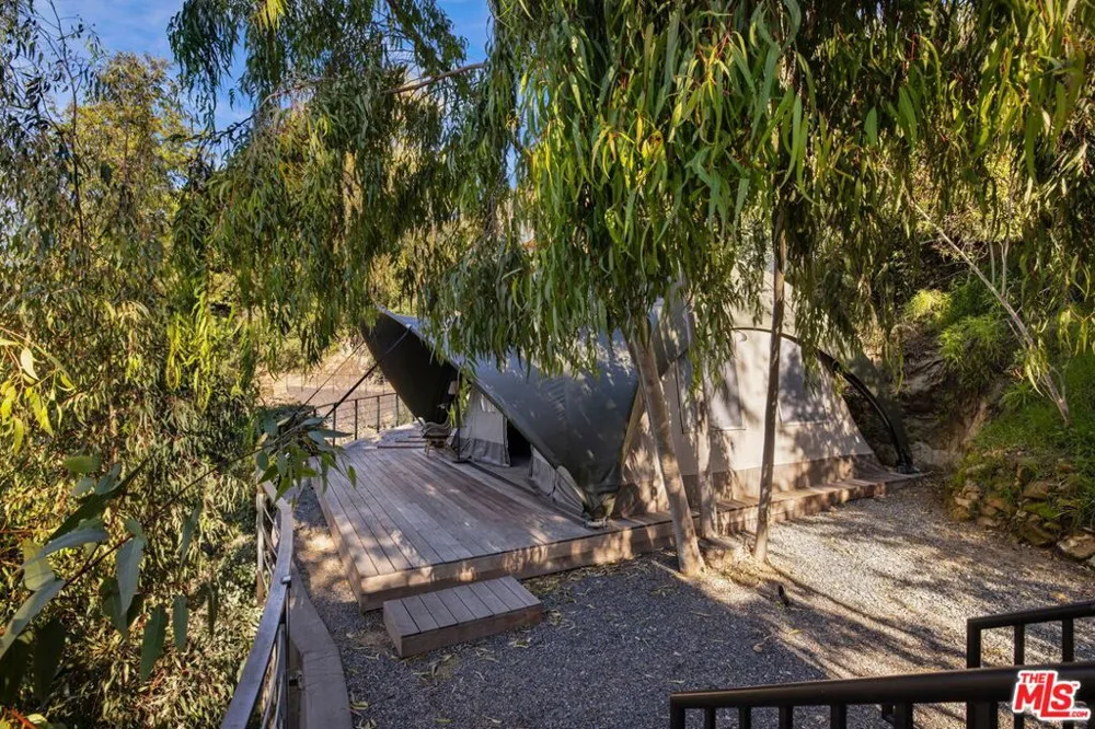 11968 Brentridge Drive Los Angeles, CA 90049