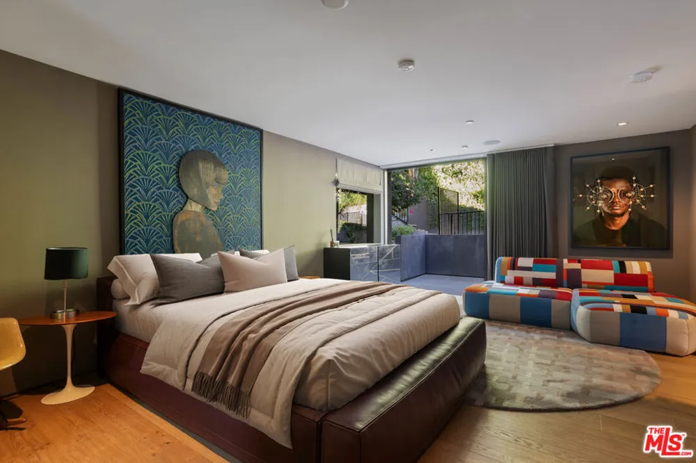11968 Brentridge Drive Los Angeles, CA 90049