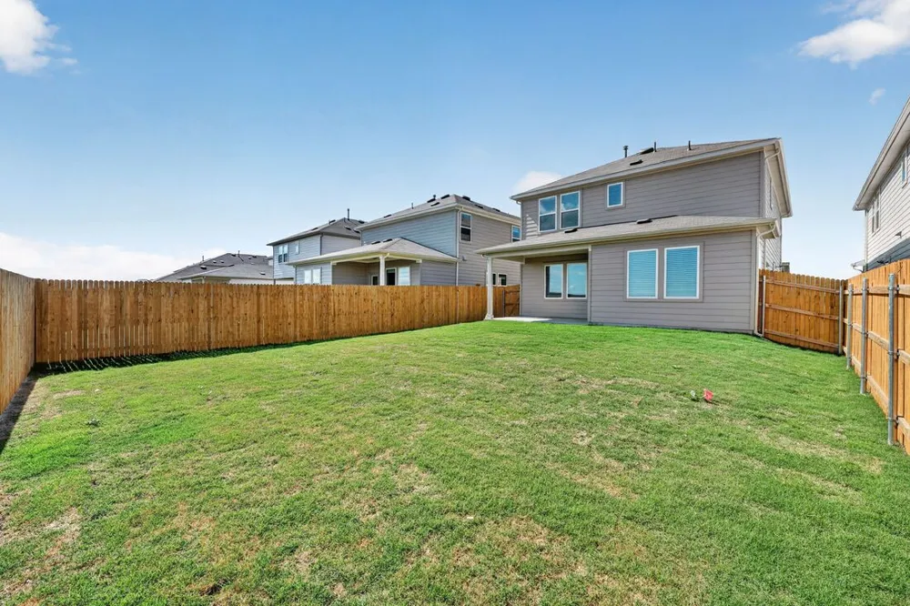 14114 Edna Maxine Walk Del Valle, TX 78617