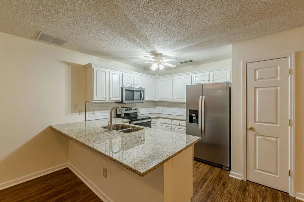 137 Venture Path Hiram, GA 30141