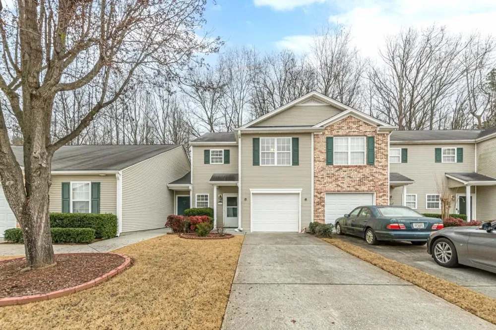 137 Venture Path Hiram, GA 30141