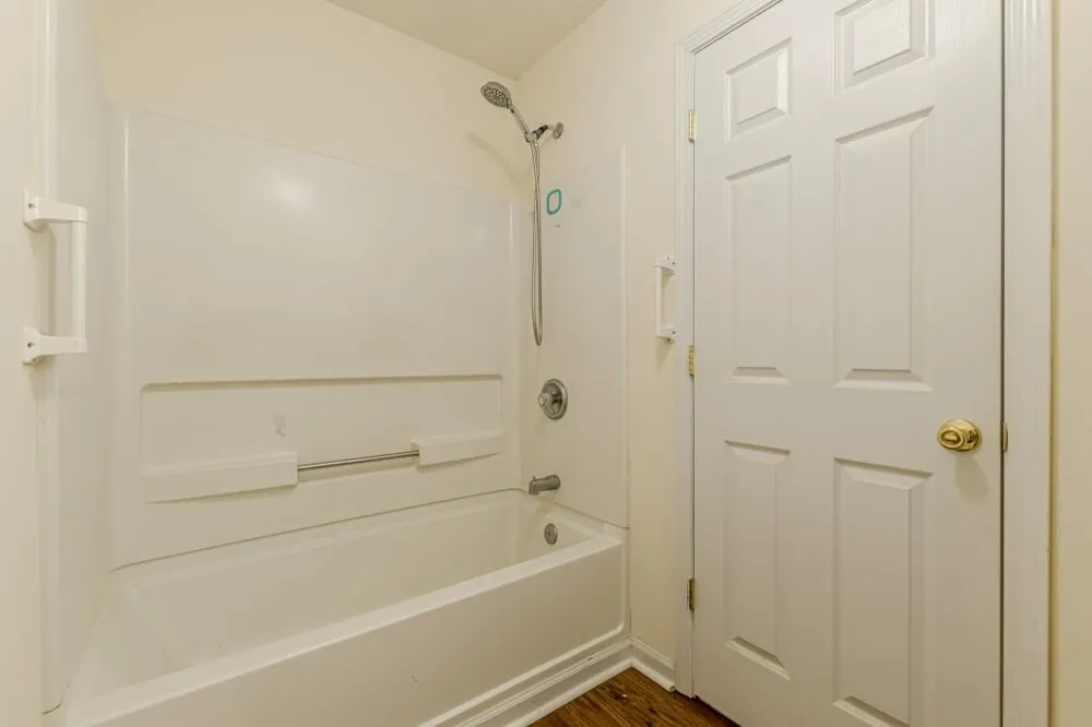 137 Venture Path Hiram, GA 30141