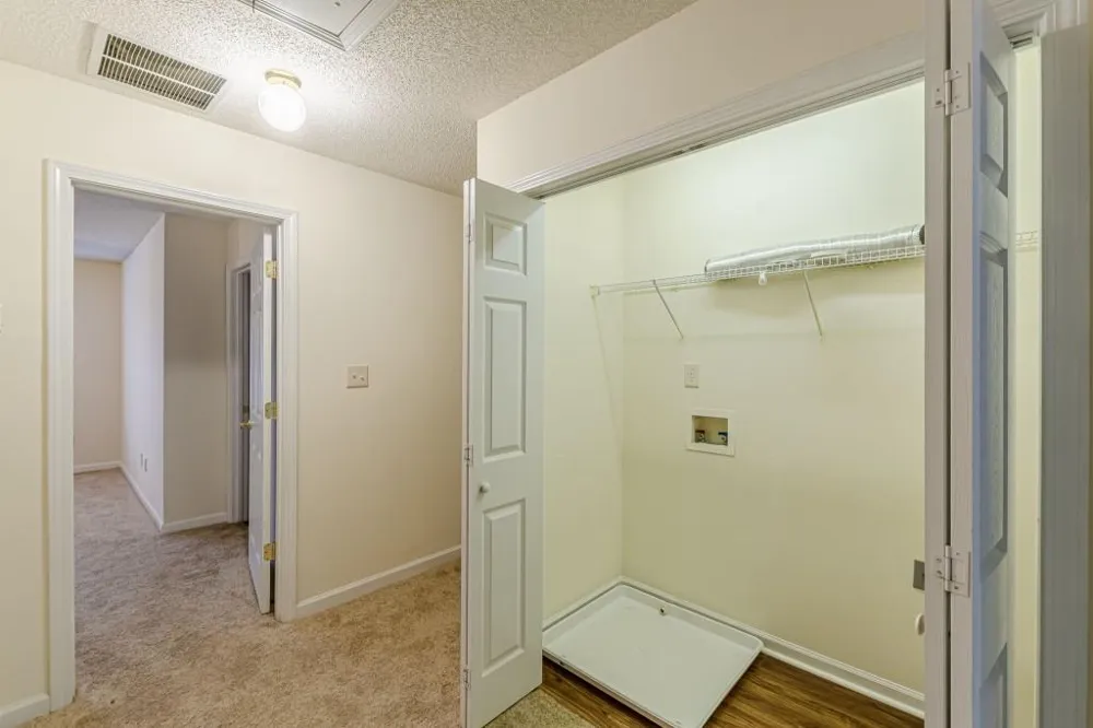 137 Venture Path Hiram, GA 30141