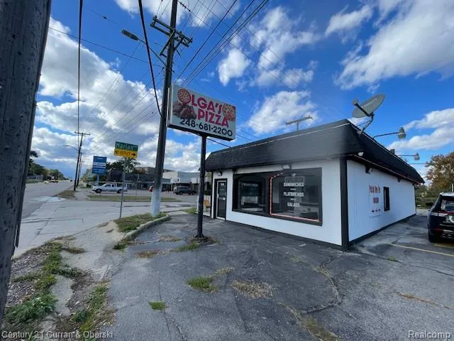 2548 ELIZABETH LAKE ROAD