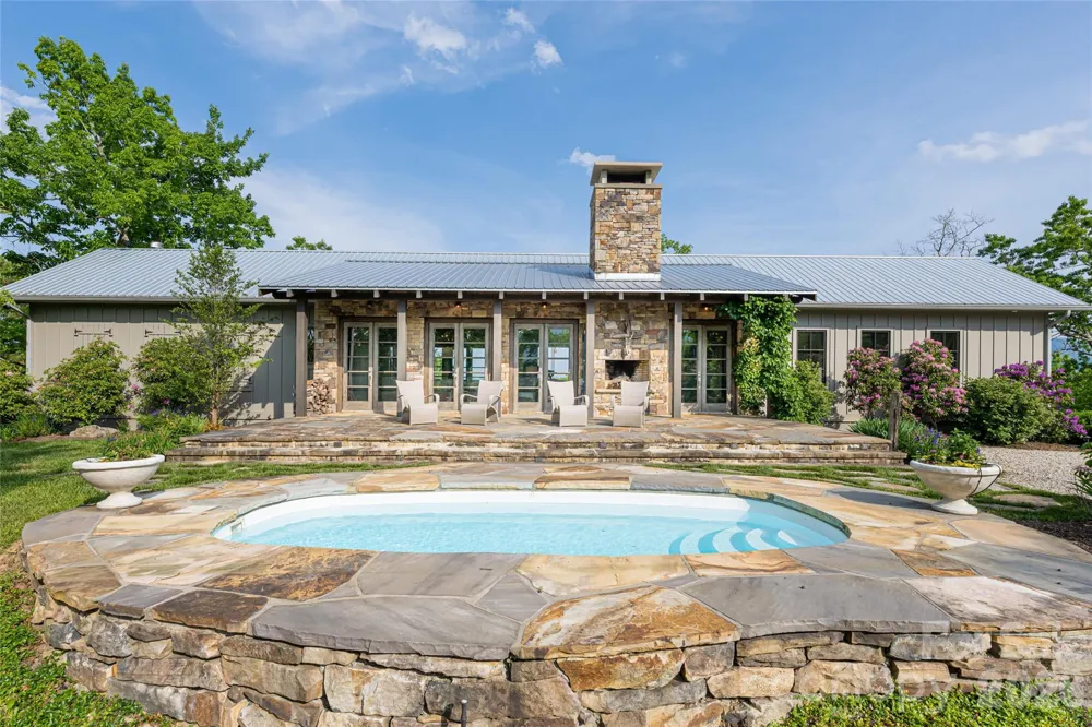 532 Tsali Crossing Bryson City, NC 28713