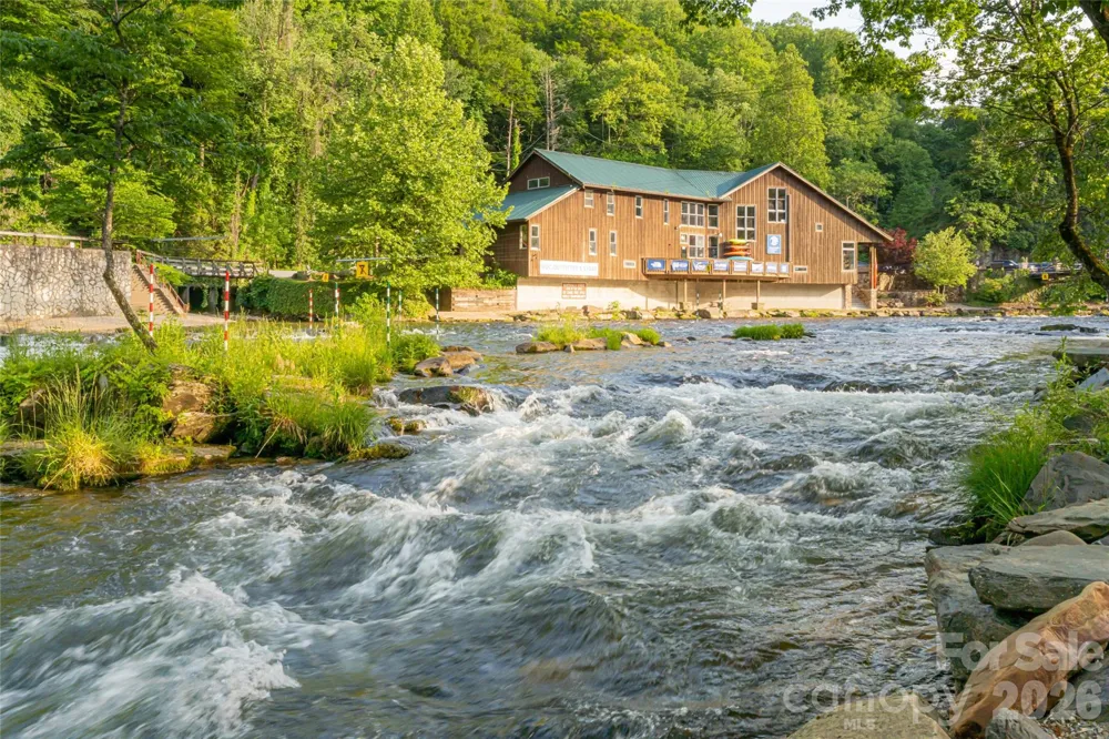 532 Tsali Crossing Bryson City, NC 28713