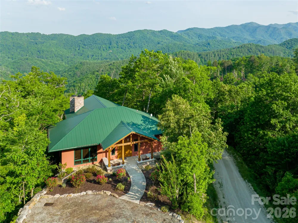 532 Tsali Crossing Bryson City, NC 28713
