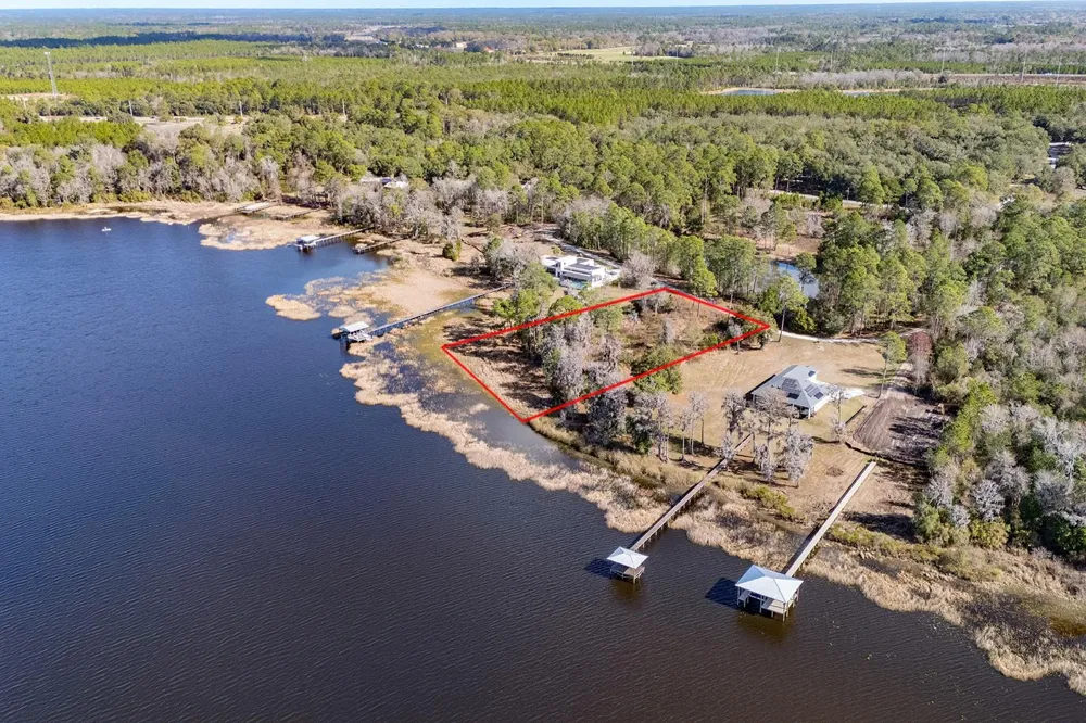 LAKESHORE DRIVE Starke, FL 32091