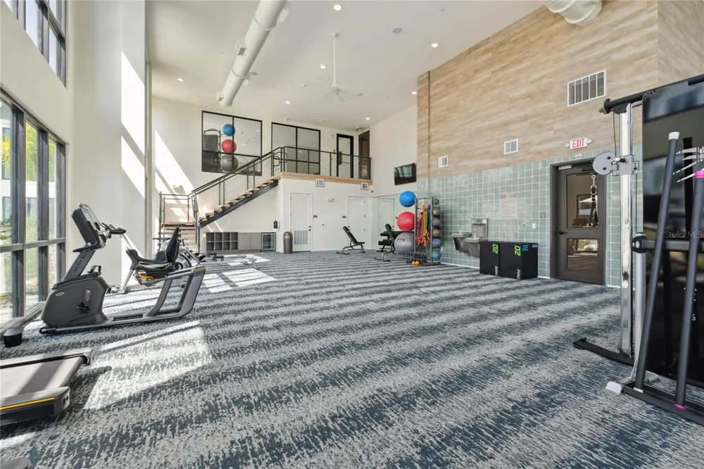 1420 LAKEFRONT DRIVE #4106 Sarasota, FL 34240
