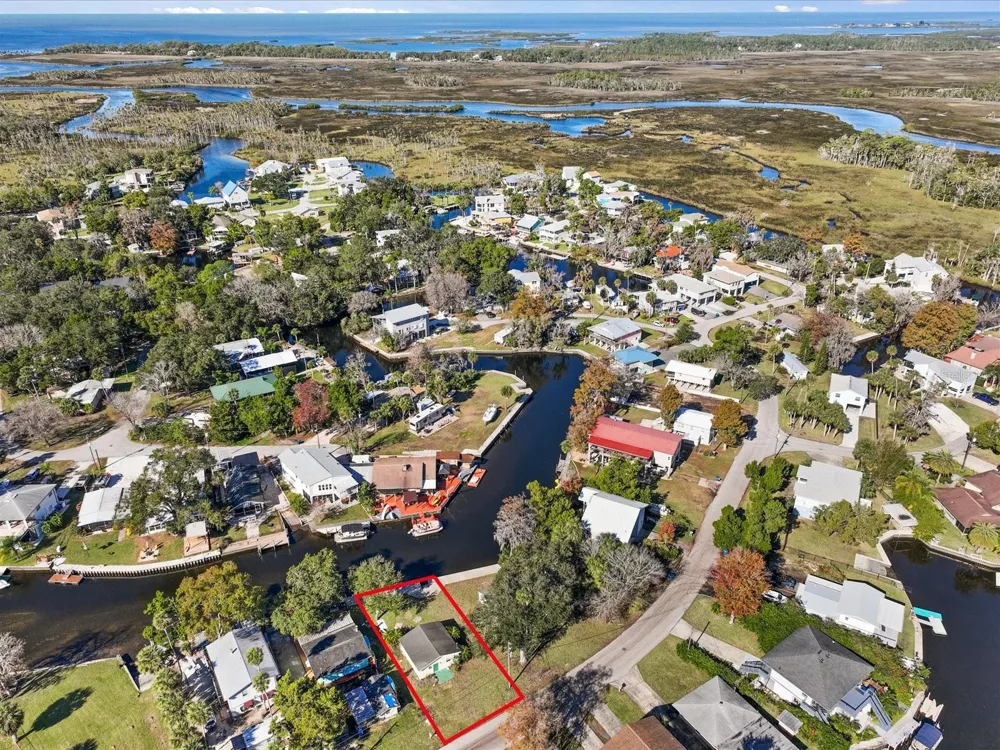 7255 TROPICAL DRIVE Weeki Wachee, FL 34607