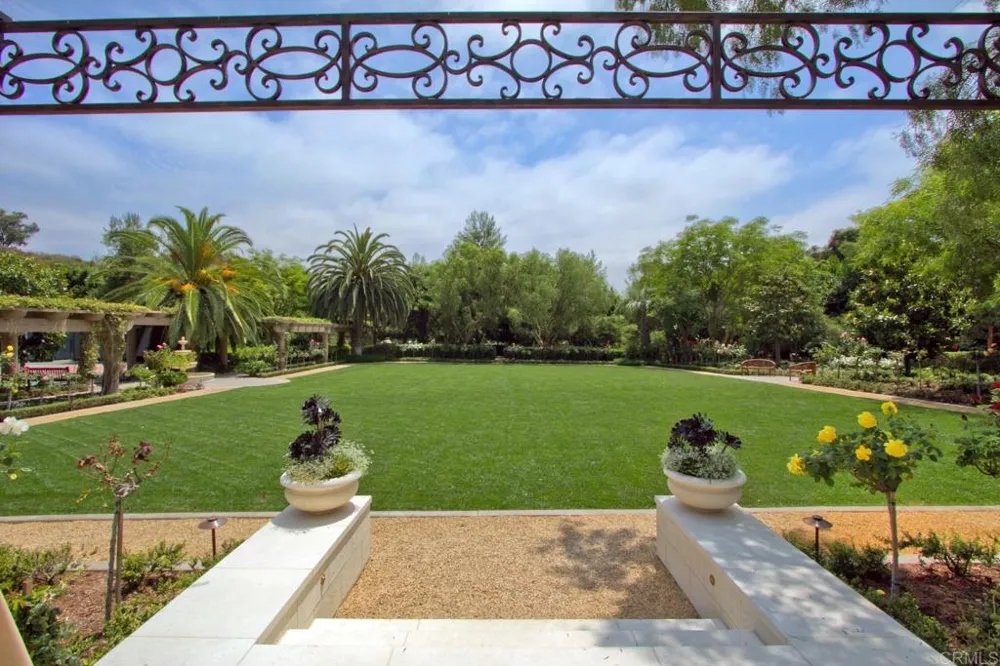 15651 Puerta Del Sol Rancho Santa Fe, CA 92067