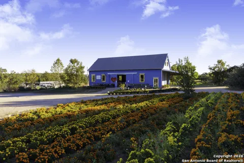 13977 ranch road 2325