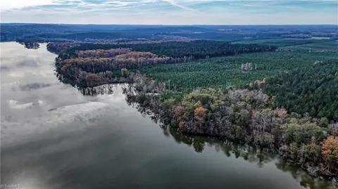 04 River Road