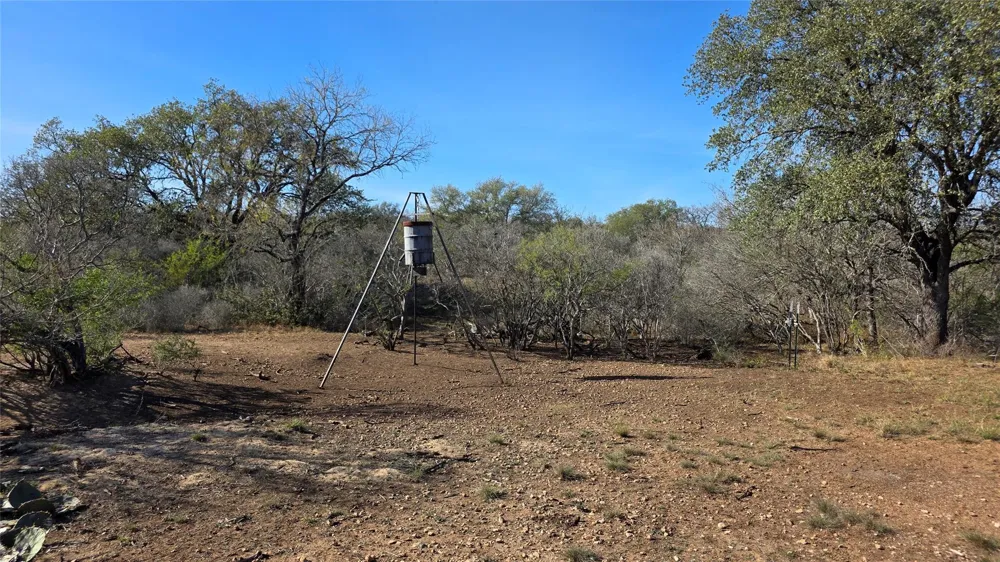 County Road 6753 Devine, TX 78016