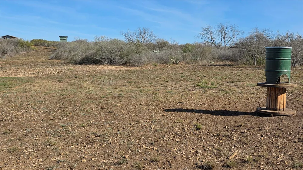 County Road 6753 Devine, TX 78016