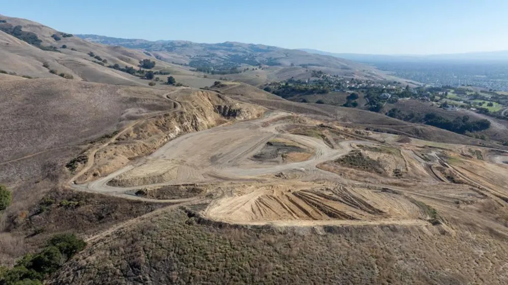 2000 Scott Creek Road Milpitas, CA 95035