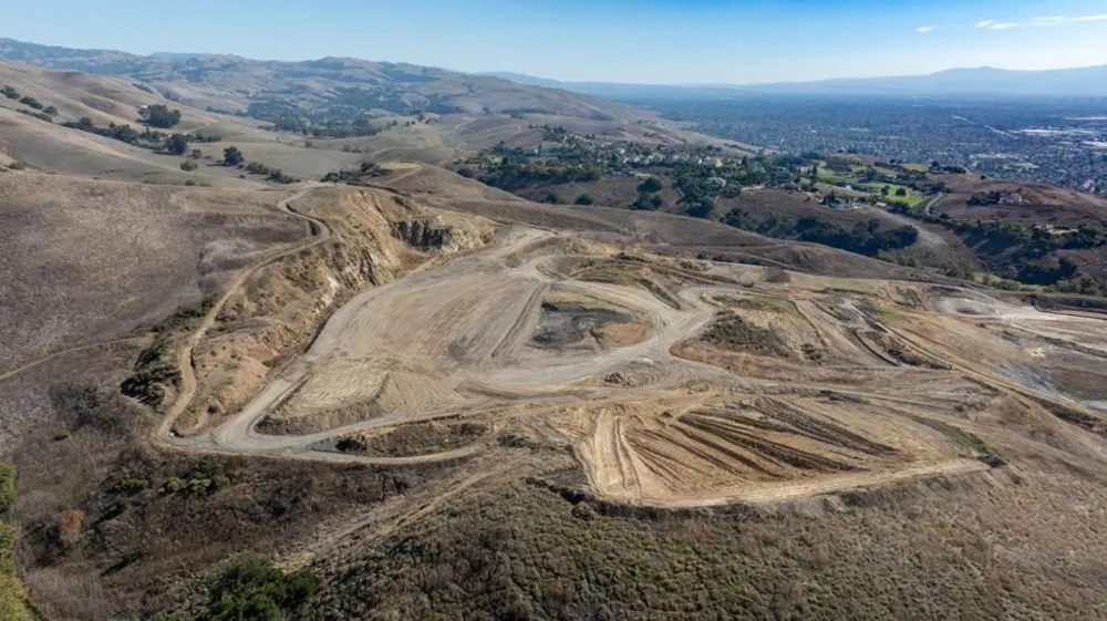 2000 Scott Creek Road Milpitas, CA 95035
