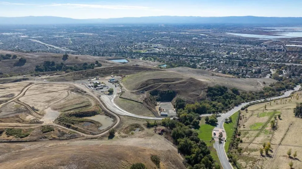 2000 Scott Creek Road Milpitas, CA 95035