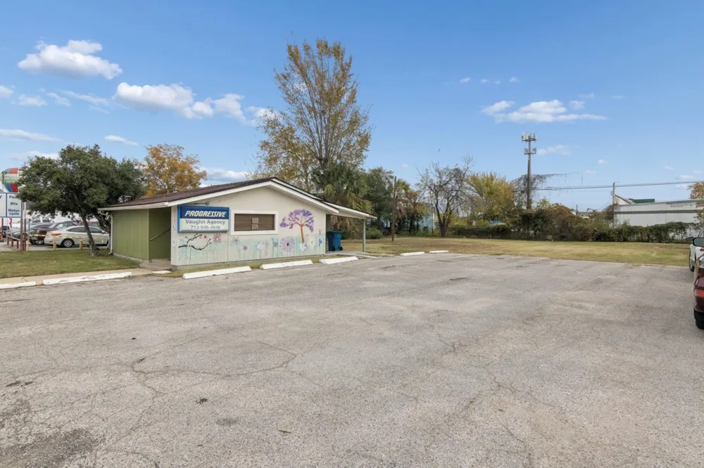 510 College Avenue South Houston, TX 77587