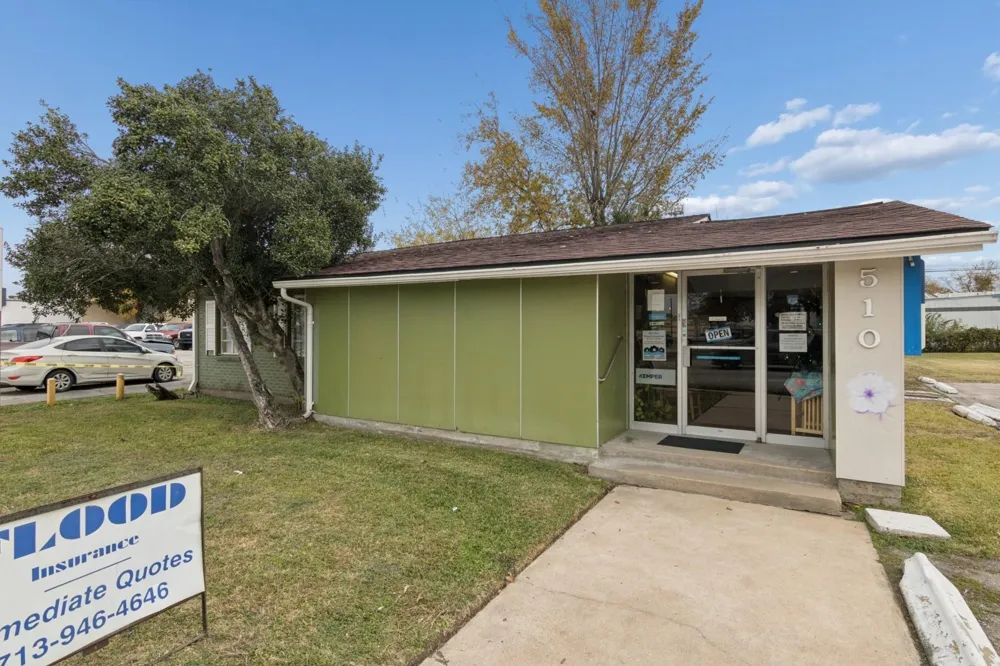 510 College Avenue South Houston, TX 77587