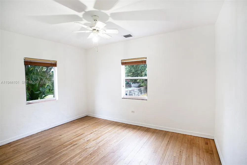 236 SW 28th Rd Miami, FL 33129