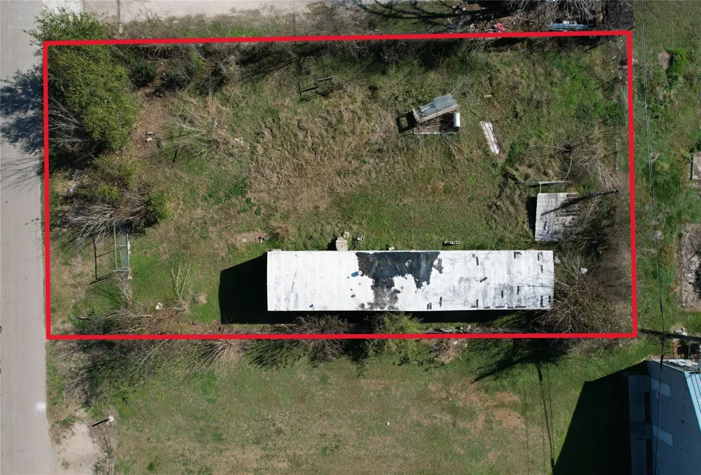 206 Crescent Drive Fresno, TX 77545