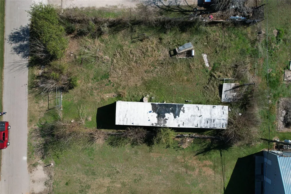 206 Crescent Drive Fresno, TX 77545