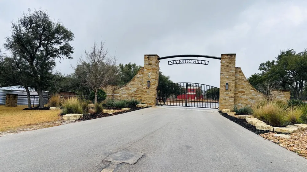 215 Flickering Sky Circle Blanco, TX 78606