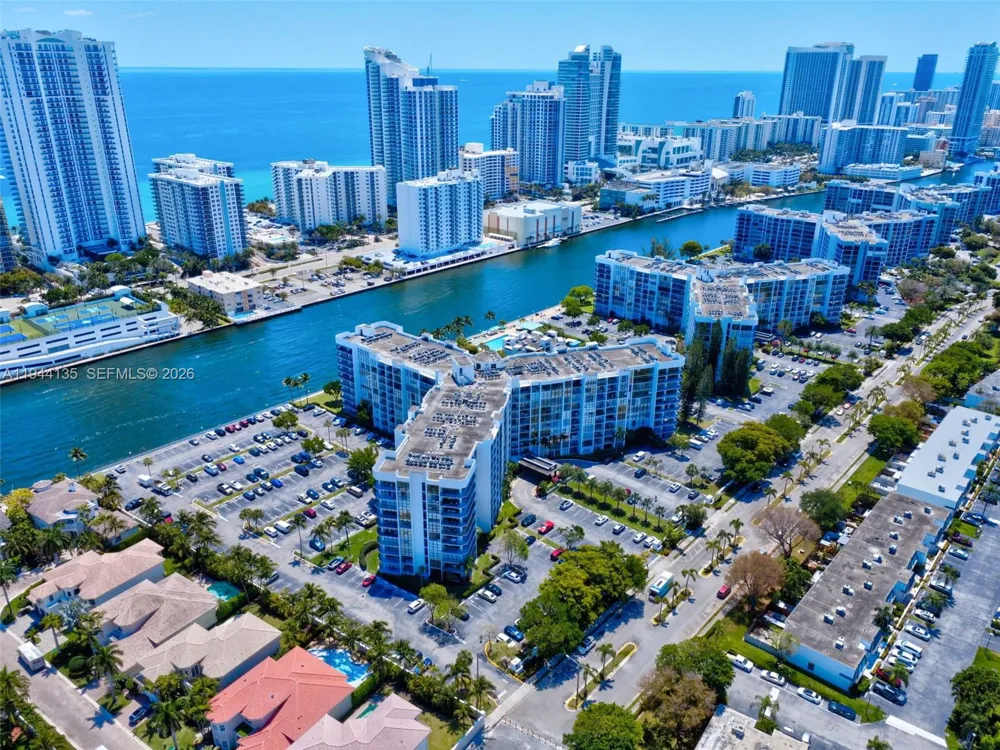 1000 Parkview Dr #330 Hallandale Beach, FL 33009