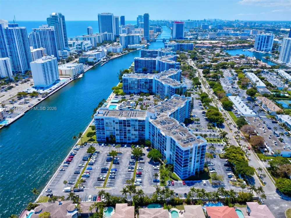1000 Parkview Dr #330 Hallandale Beach, FL 33009