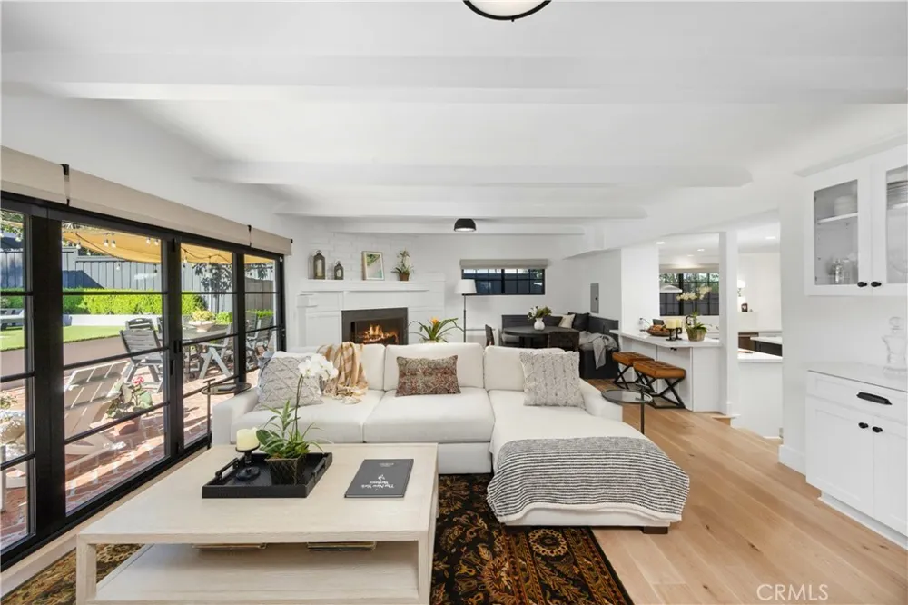 589 W Grandview Avenue Sierra Madre, CA 91024
