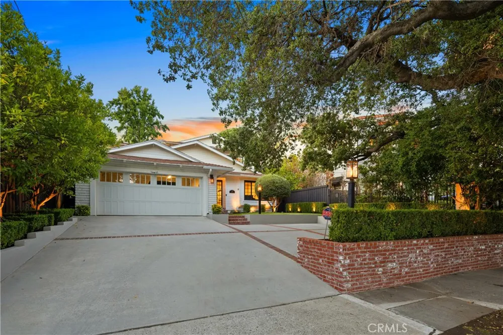 589 W Grandview Avenue Sierra Madre, CA 91024