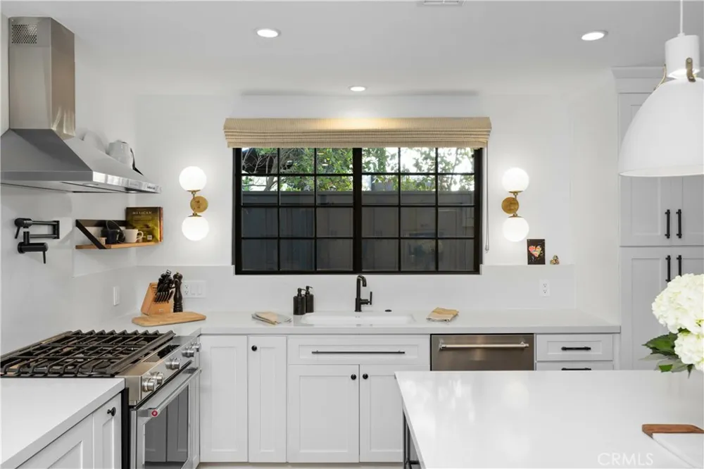 589 W Grandview Avenue Sierra Madre, CA 91024