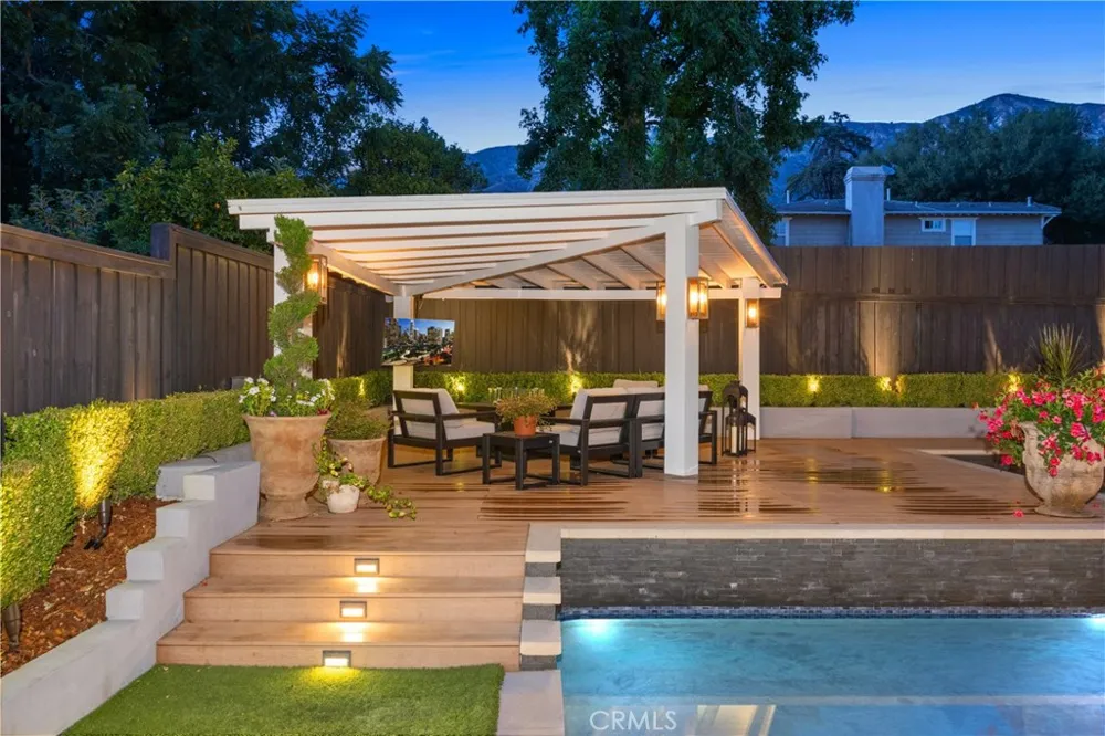 589 W Grandview Avenue Sierra Madre, CA 91024
