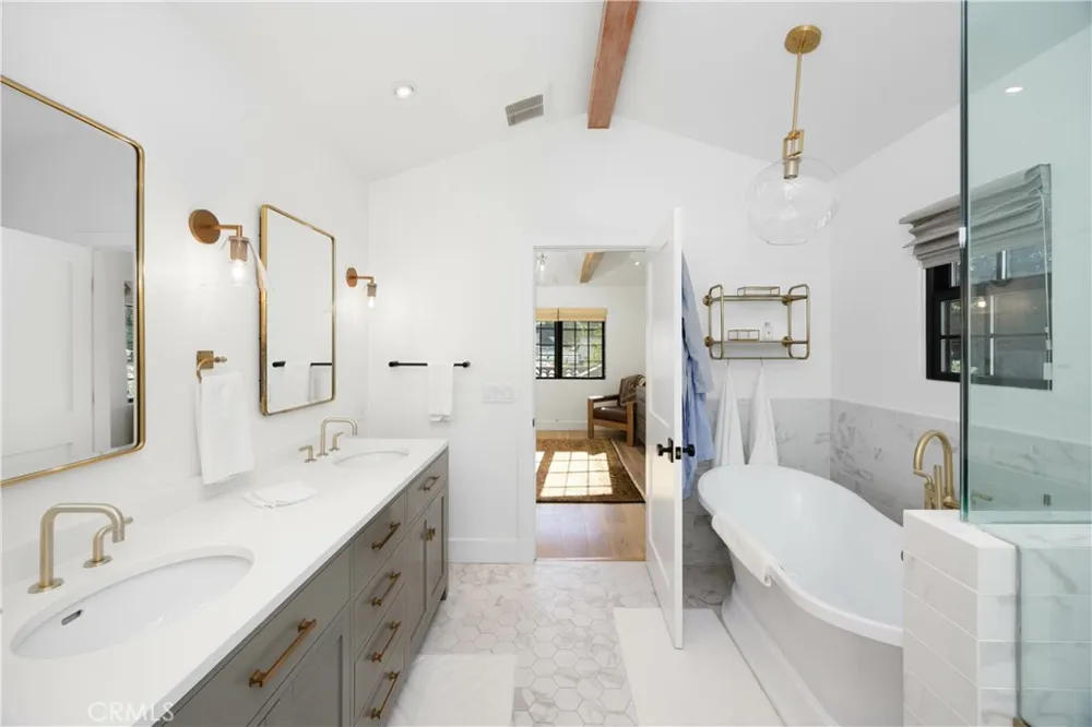 589 W Grandview Avenue Sierra Madre, CA 91024