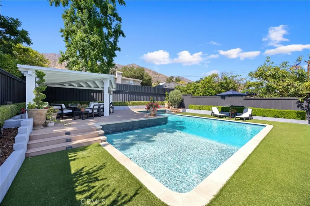 589 W Grandview Avenue Sierra Madre, CA 91024