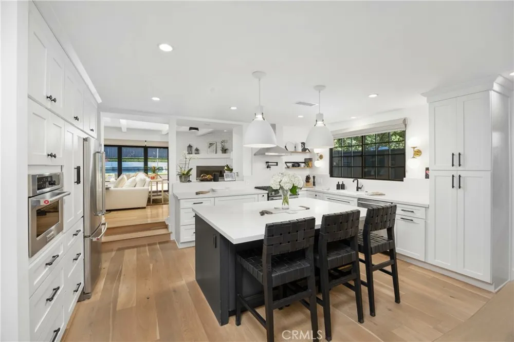 589 W Grandview Avenue Sierra Madre, CA 91024