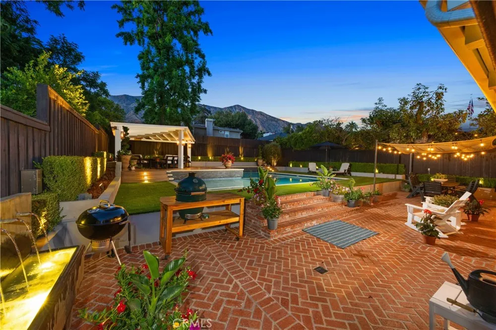 589 W Grandview Avenue Sierra Madre, CA 91024