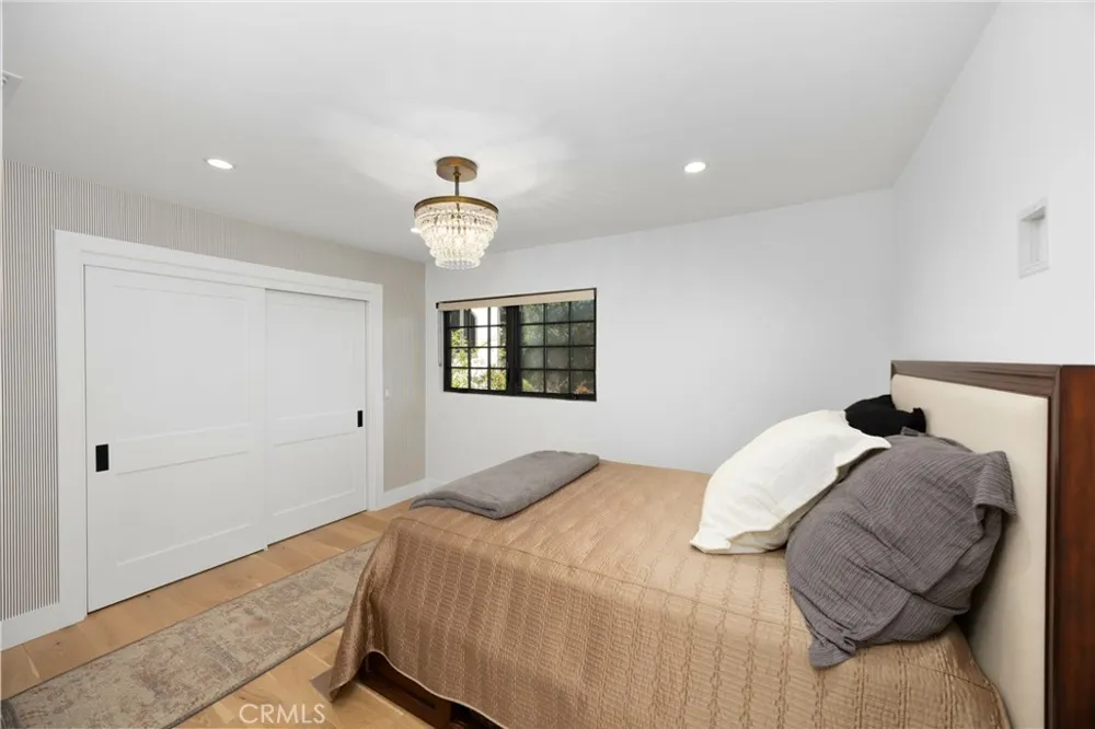 589 W Grandview Avenue Sierra Madre, CA 91024