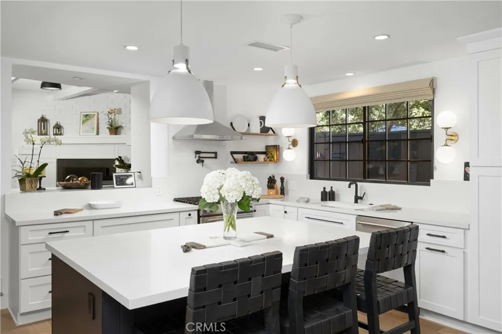 589 W Grandview Avenue Sierra Madre, CA 91024