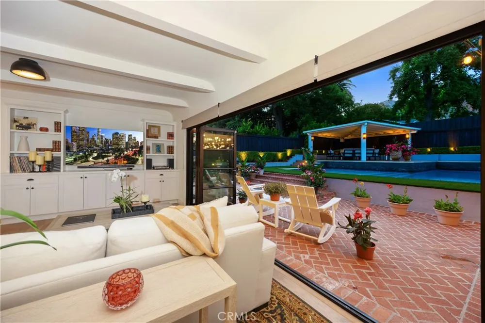 589 W Grandview Avenue Sierra Madre, CA 91024