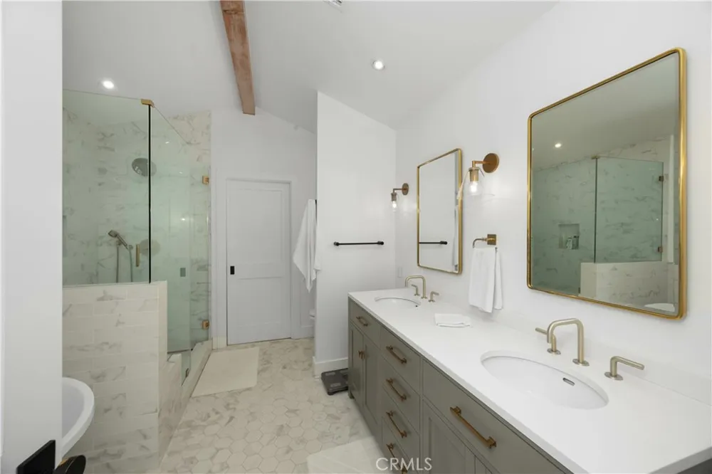 589 W Grandview Avenue Sierra Madre, CA 91024
