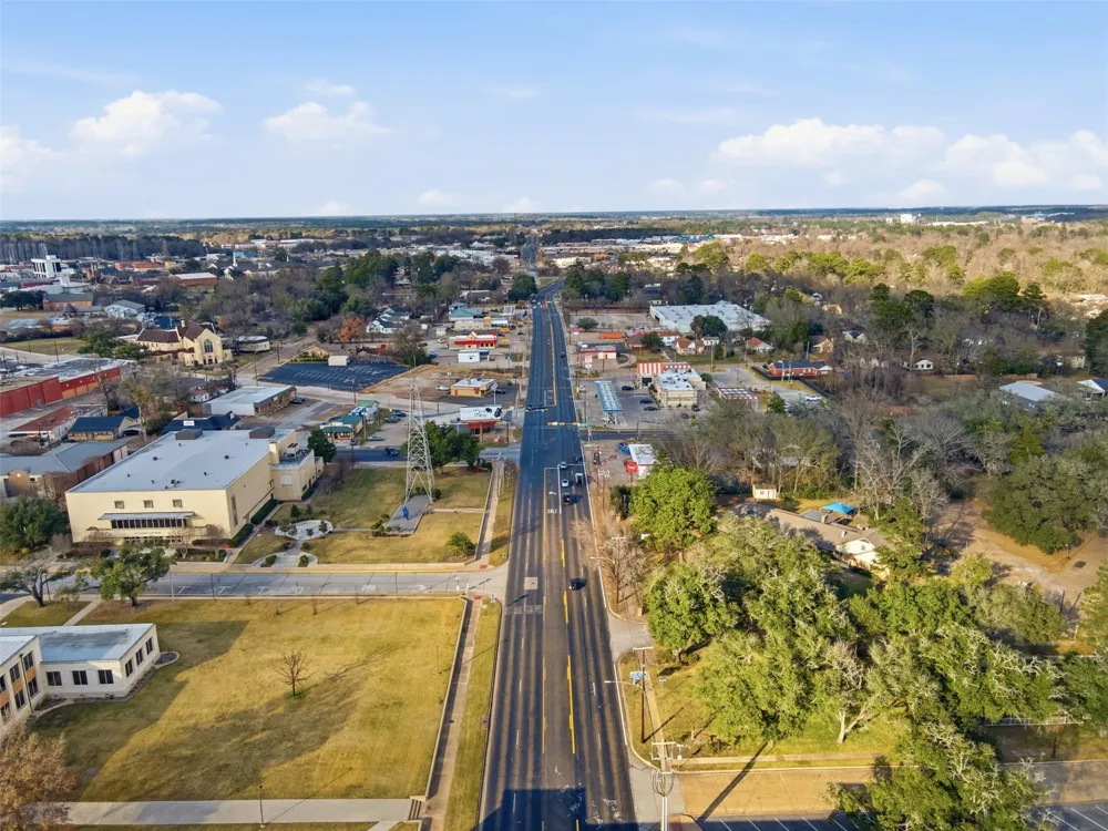 1000 S Henderson Boulevard Kilgore, TX 75662