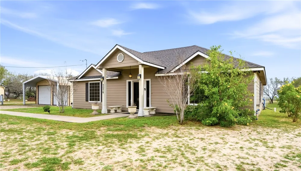 5076 Wildwood Lane Robstown, TX 78380
