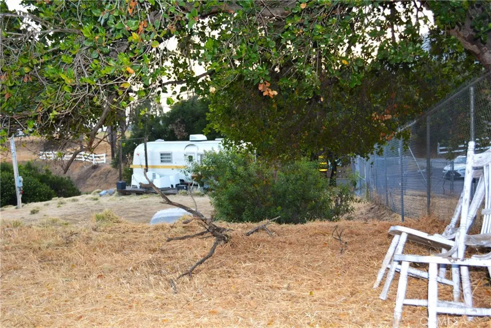 946 Glendora Ave Glendora, CA 91741