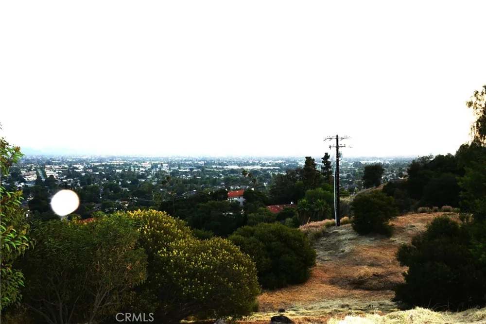 946 Glendora Ave Glendora, CA 91741
